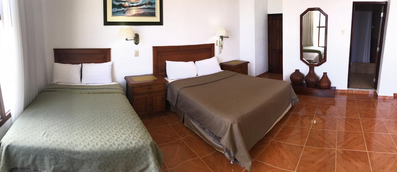 Hotel Pacifico Puerto López Екстериор снимка