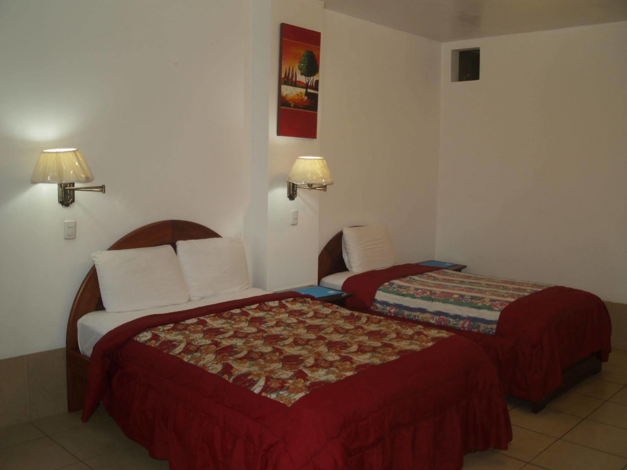 Hotel Pacifico Puerto López Екстериор снимка